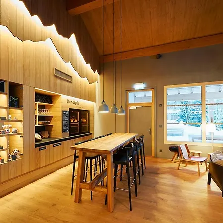 Reka-feriendorf Zinal